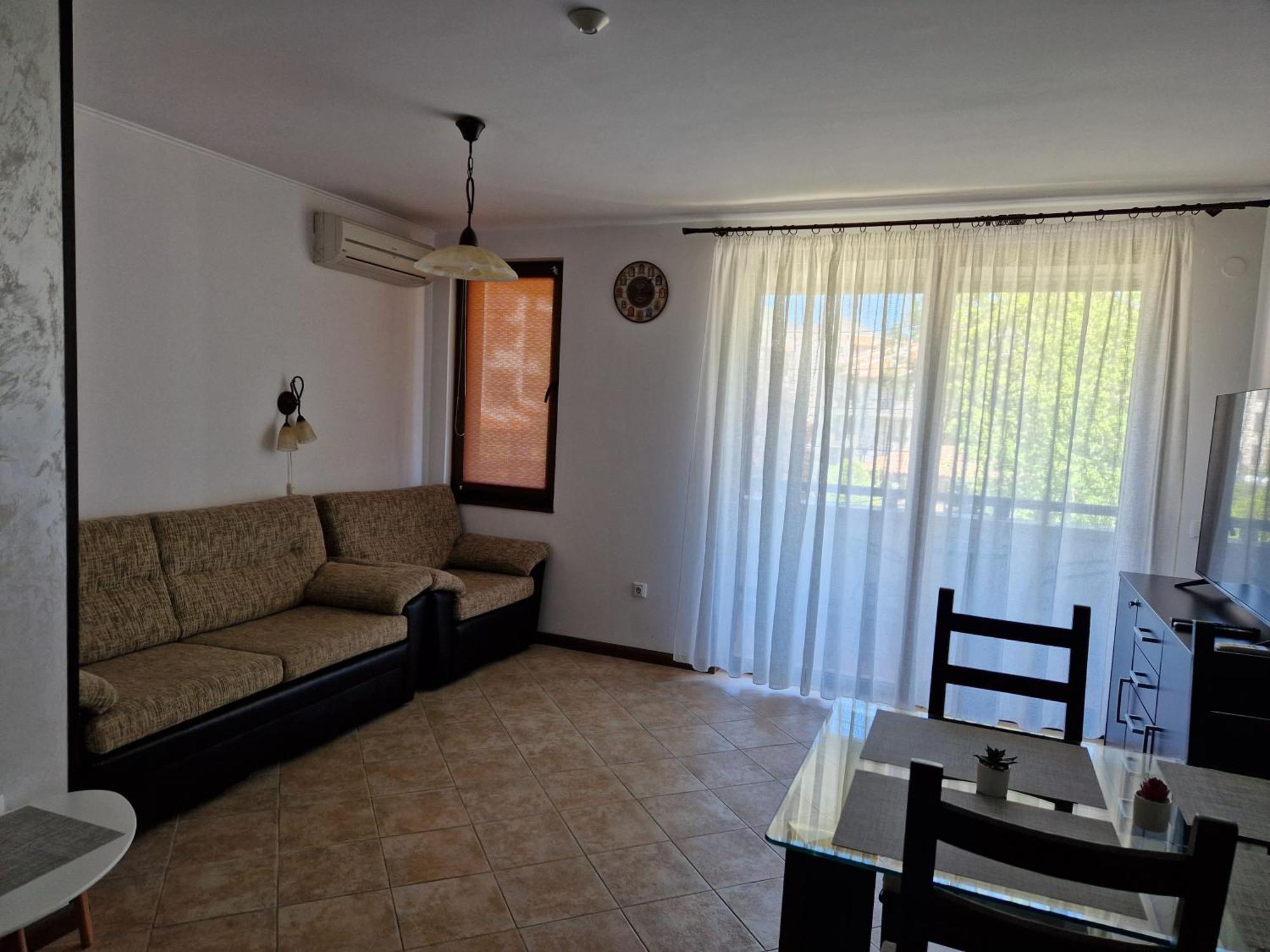 Apartment In The Picturesque Oasis Resort & Spa Лозенец Экстерьер фото